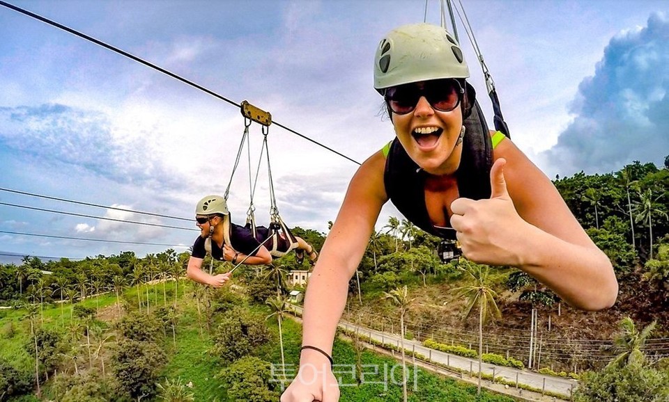 보라카이 전경을 한 눈에 담을 수 있는 짚 라인